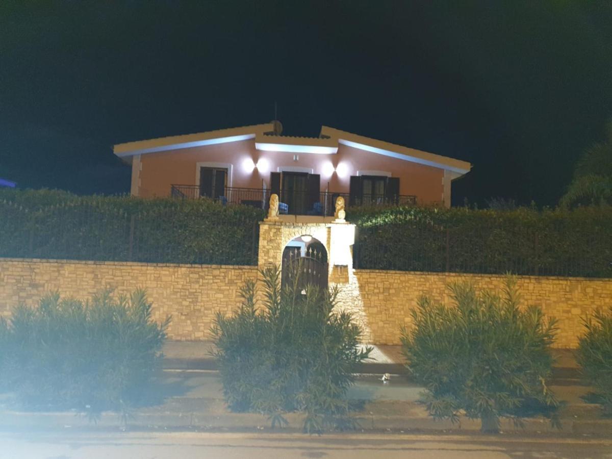 Bed And Breakfast Villa Fatima トラーニ エクステリア 写真